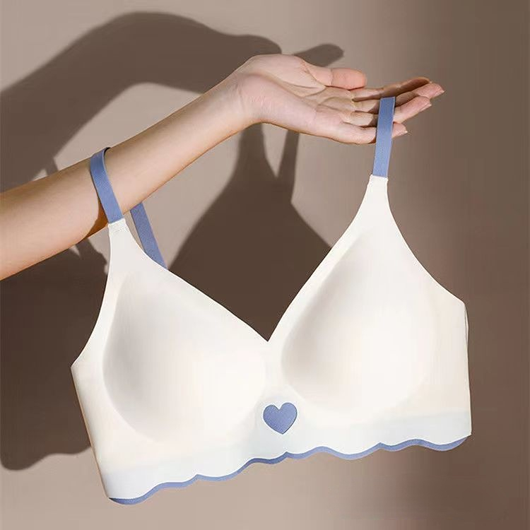 Bezszwowy niewidoczny biustono – Bralette Triangle Set recenzja i cena